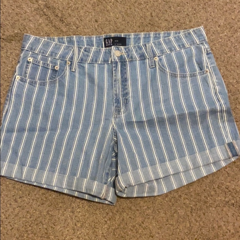 Gap Denim Shorts Size 14 Brand New